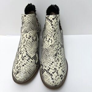 Blondo Womens Neda Waterproof Snakeskin Print Leather Zip Ankle Boots Sz 8M